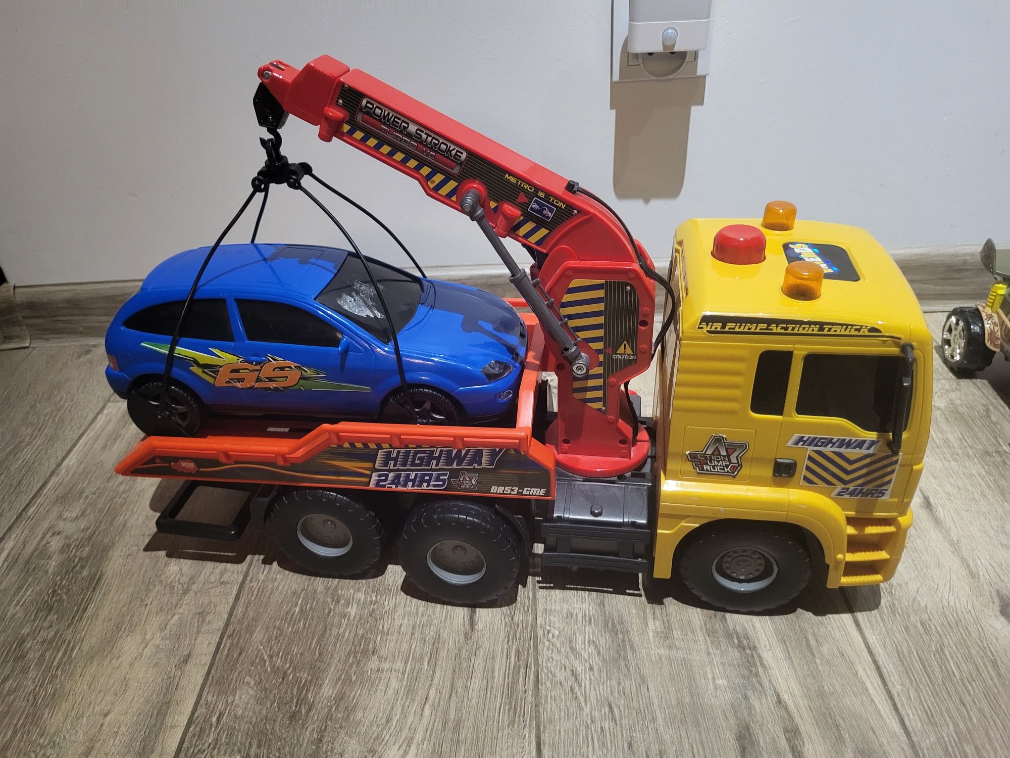 Zestaw aut - laweta, straż pożarna, monster truck