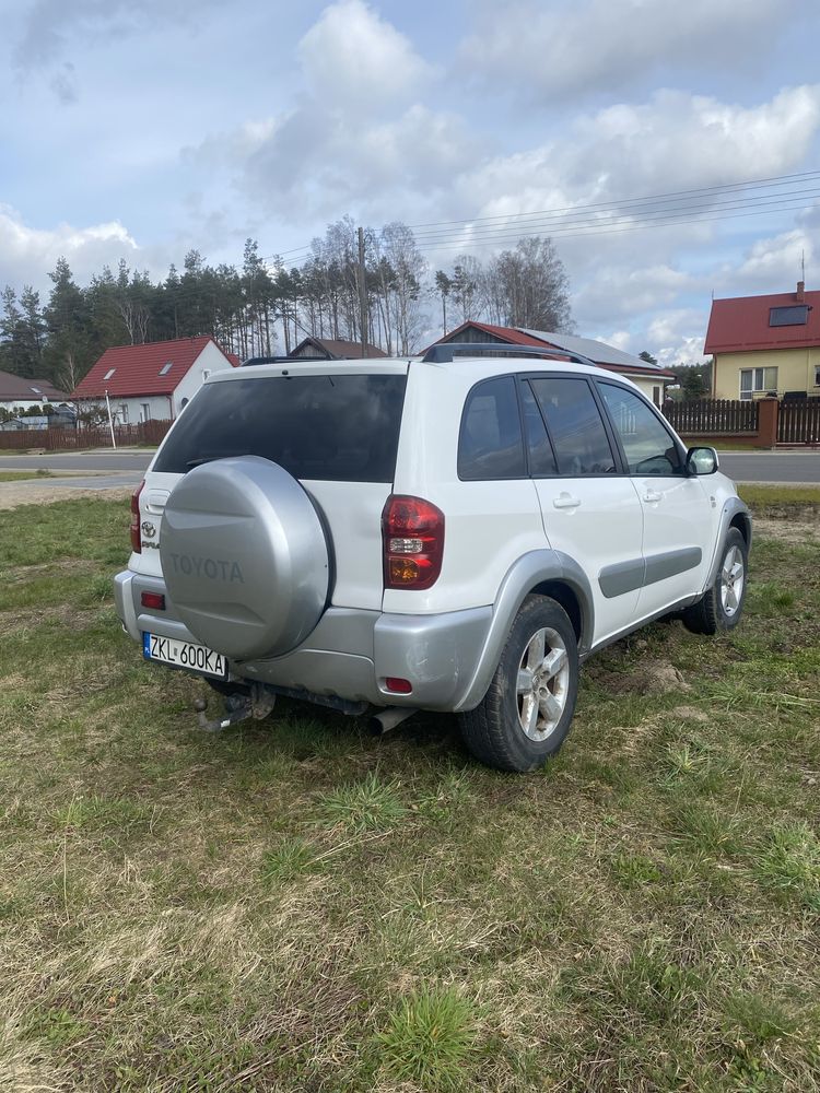 Toyota rav4 2005r