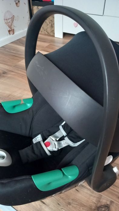 Fotelik Cybex z bazą