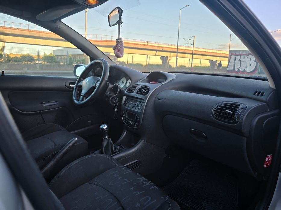 Peugeot 206 1.4hdi Black & Silver