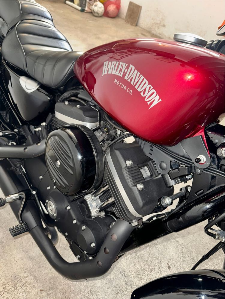 Harley Davidson Sportster 883