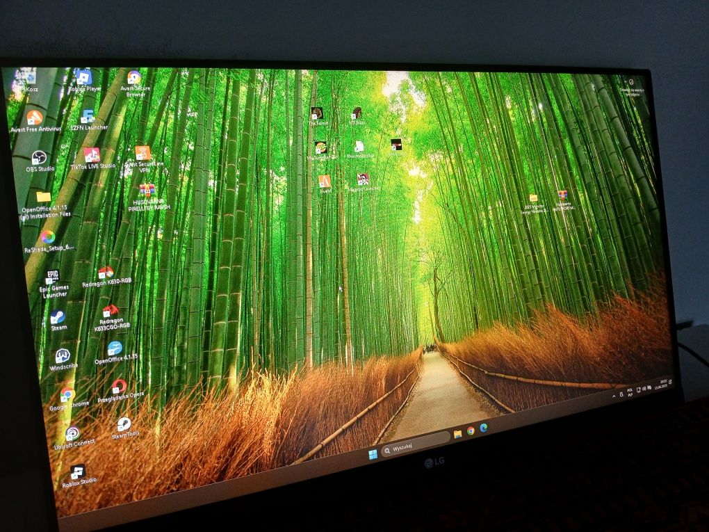 monitor LG więcej pv