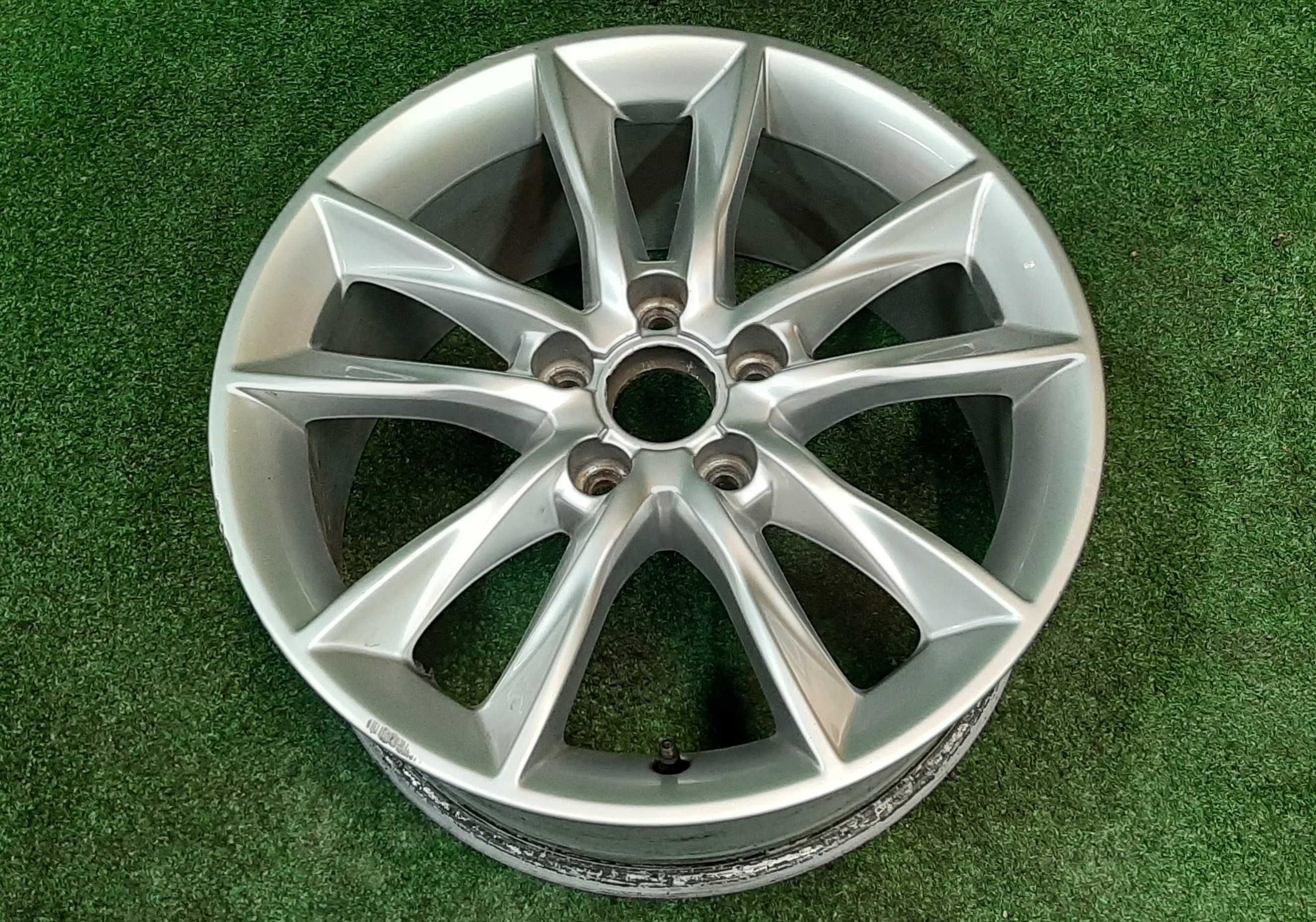 Oryginalna Felga Aluminiowa 17" 5x112 57,1 Audi A3 8V / 8V0.601.025.BP