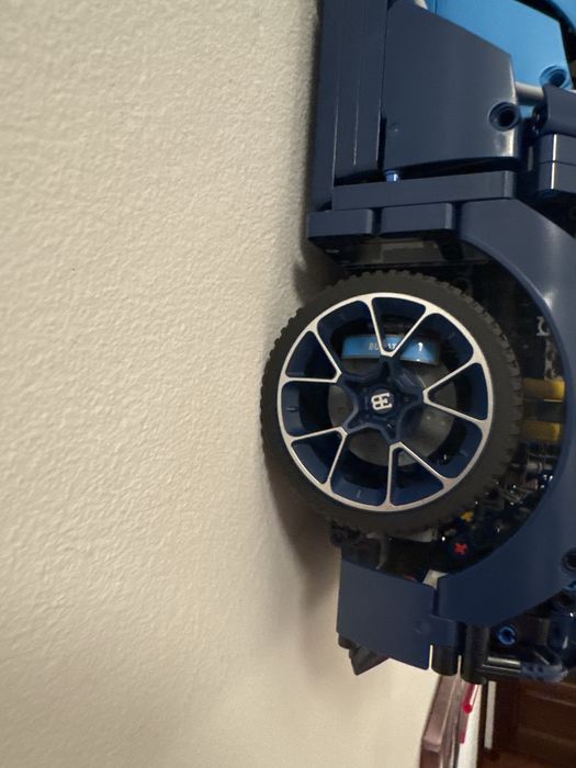 Suporte de parede para lego Bugatti Chiron 42083