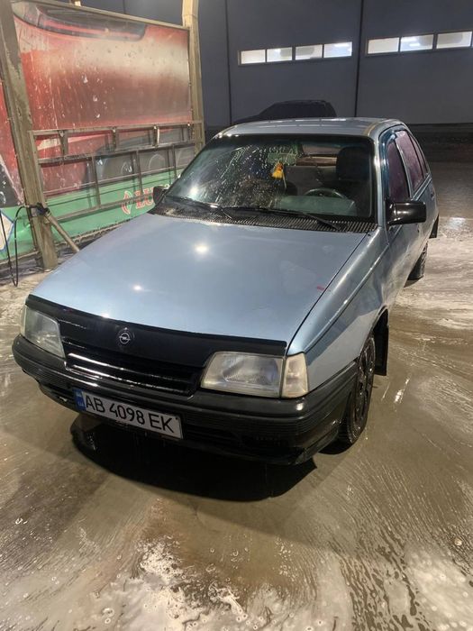 Опель кадет 1.4 газ/бенз