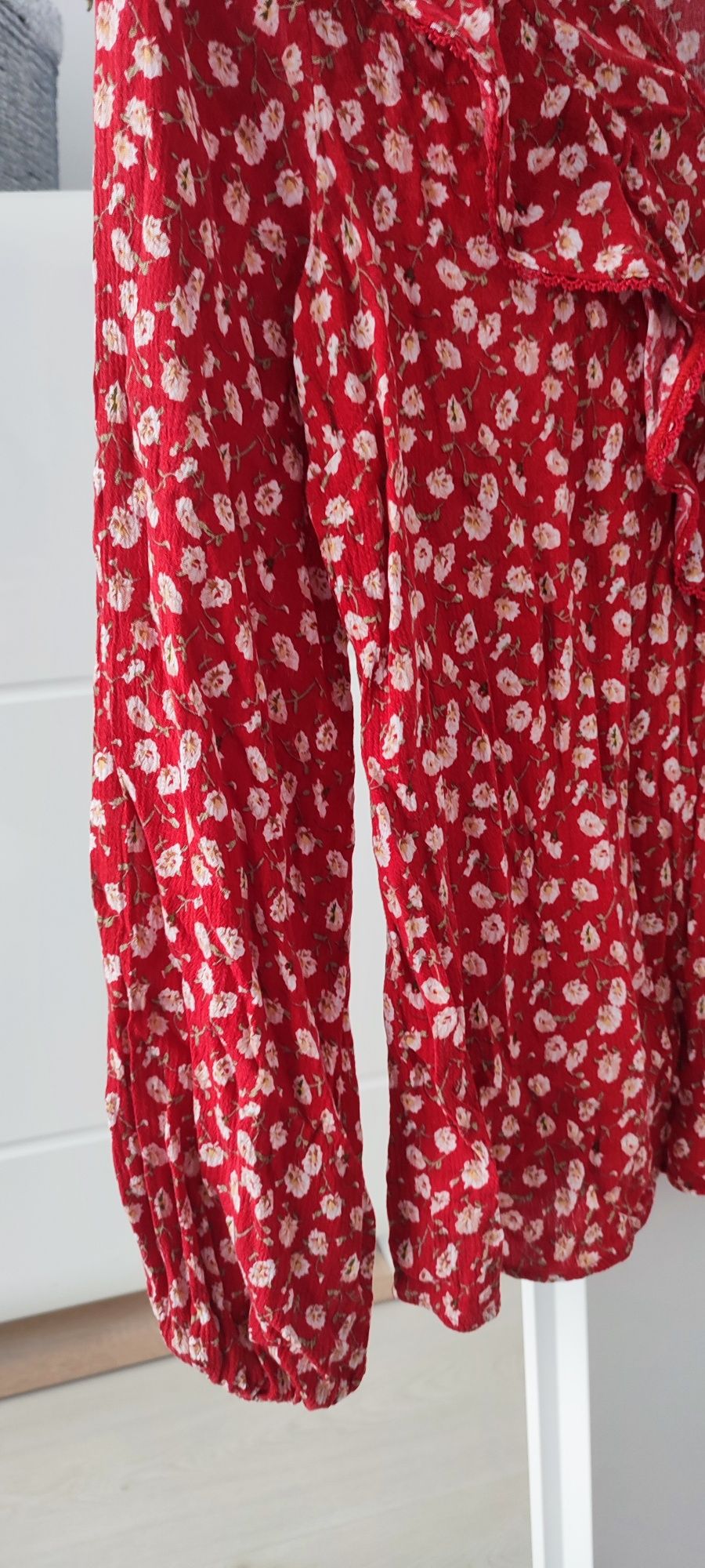 Bluzka z czerwone kwiatki Orsay 36