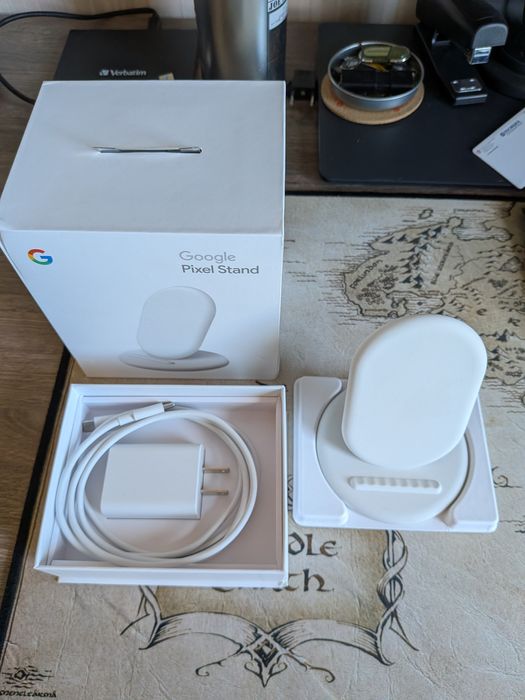 Бездротовий зарядний пристрій Google Pixel Stand (GA00507-US)