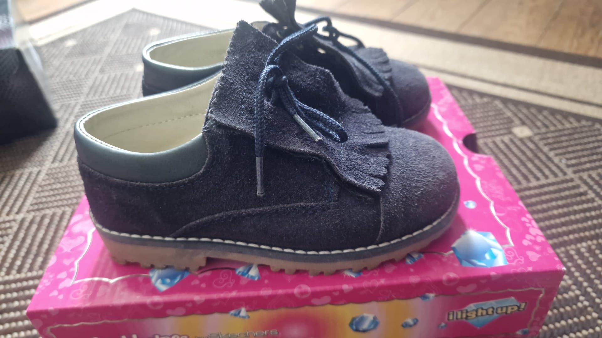 Sapatos criança 26