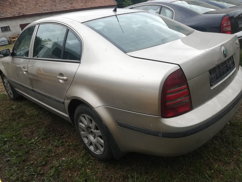 Skoda superb 1 cała na części 1.9 130KM AWX kod 9201