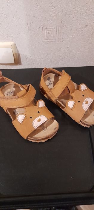 Босоніжки дитячі 24 розмір