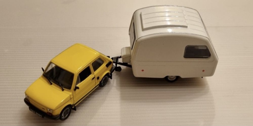 Kultowe Auta PRL Fiat 126p FL z Niewiadów N126 1:43