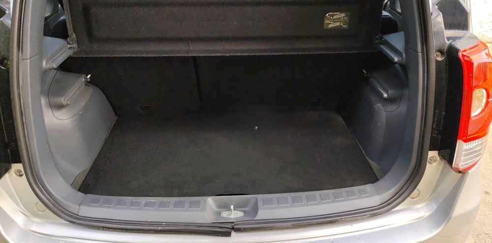 MITSUBISHI Colt 1.1 2009r.