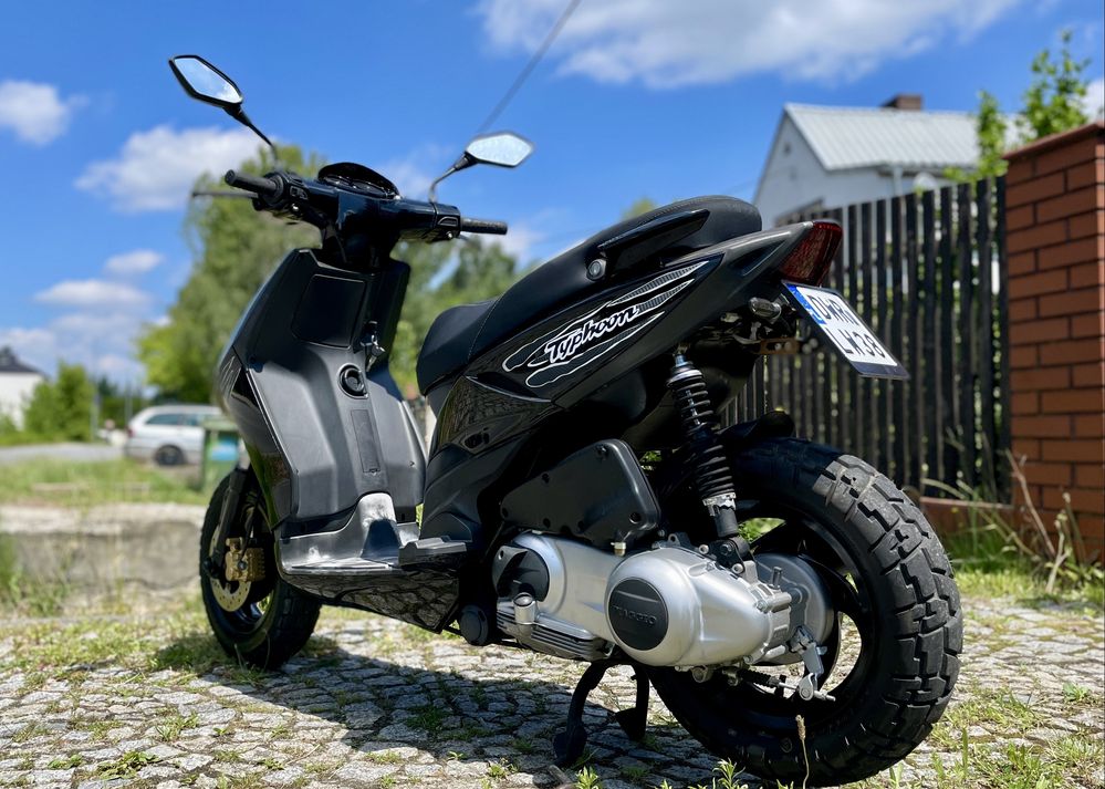 Sprzedam skuter piaggio typhoon 125 rok2012
