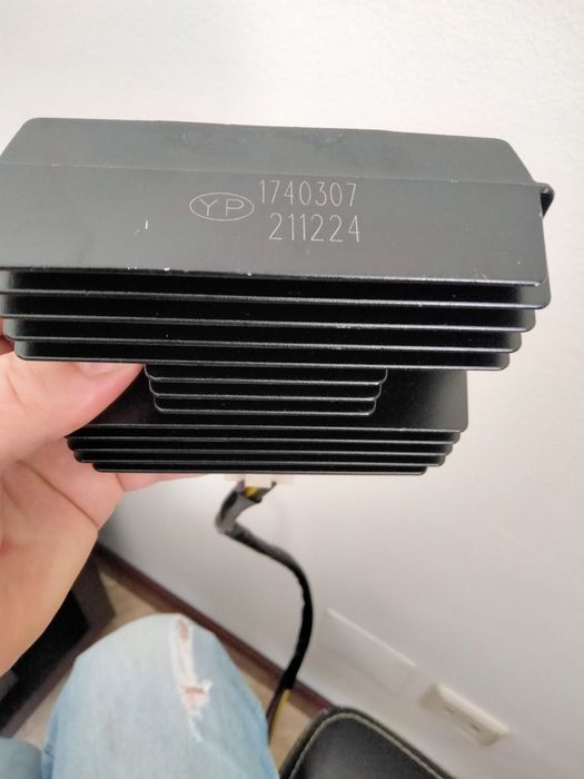 Regulador de carga de bateria 12V (novo)