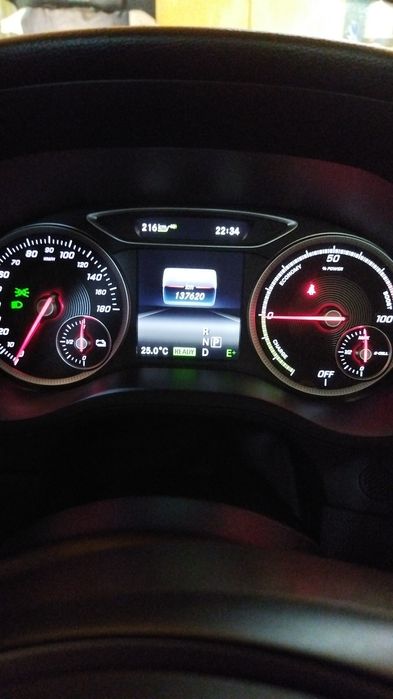 Mercedes Benz B 250E