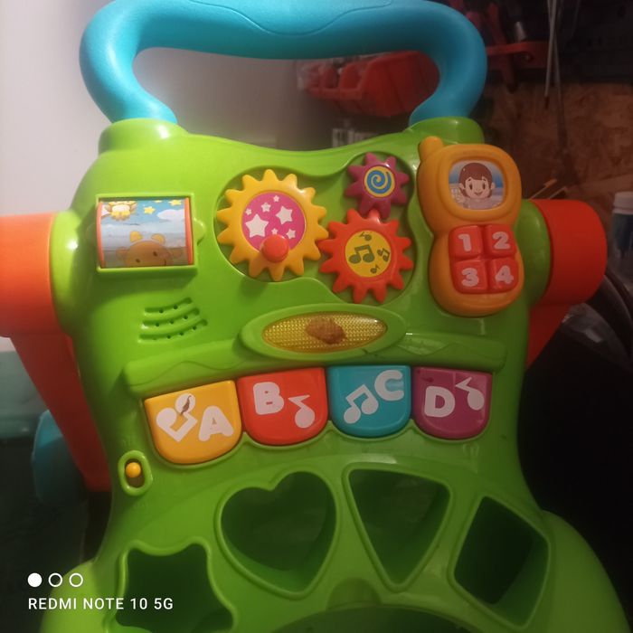 Oddam zabawkę pchacz