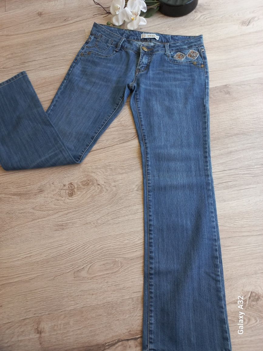 Spodnie jeansowe. Stan jak nowe l/xl