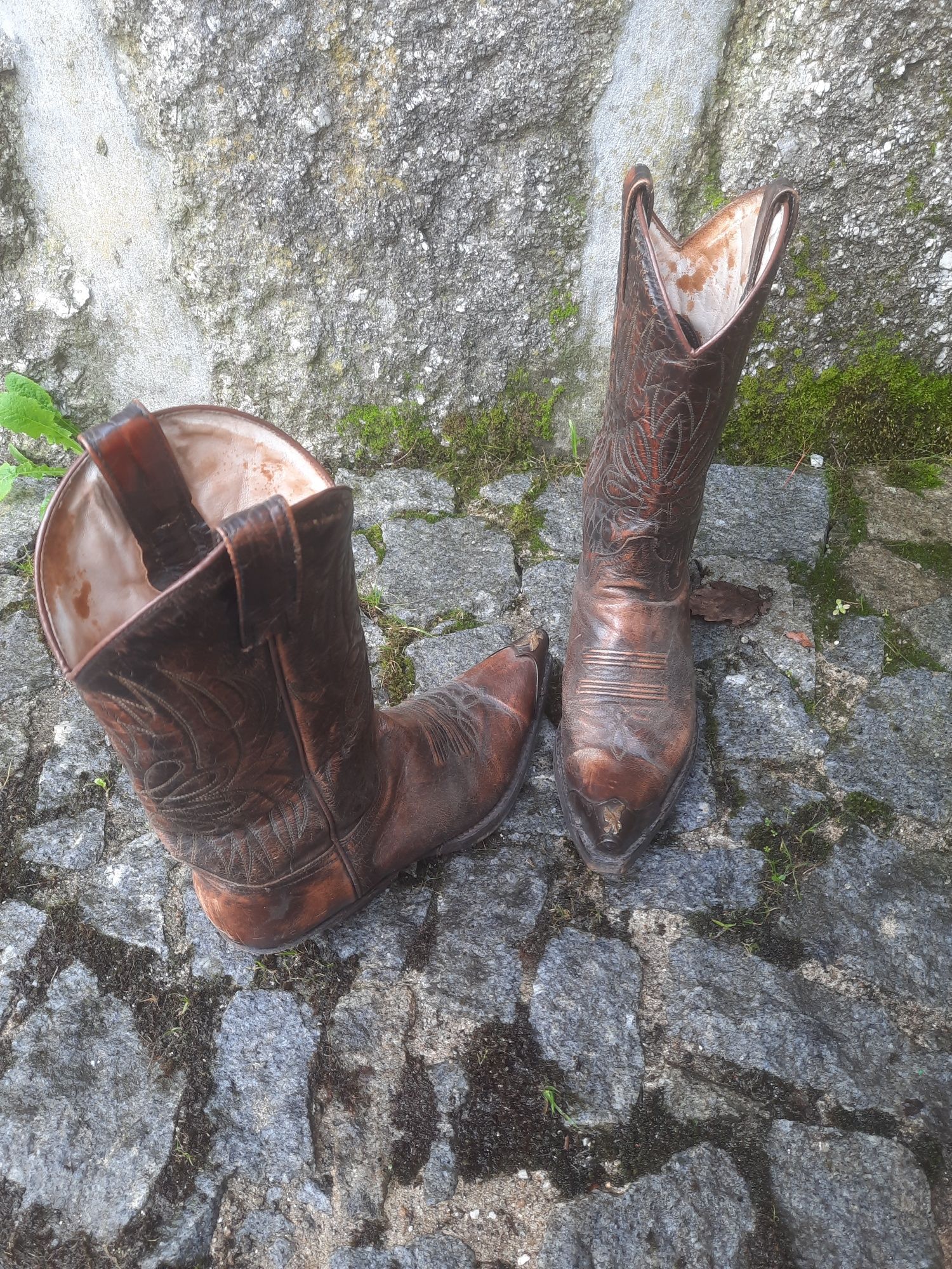 Blusão Motar, calças, cinto Sendra, Botas Sendra, etc