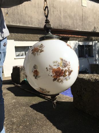 Candeeiro de teto, bola vintage branco com padrões florais com suporte