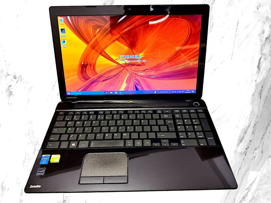 Laptop Toshiba Cztero i5 NVIDIA 8GB SSD 250GB Win10 Notebook