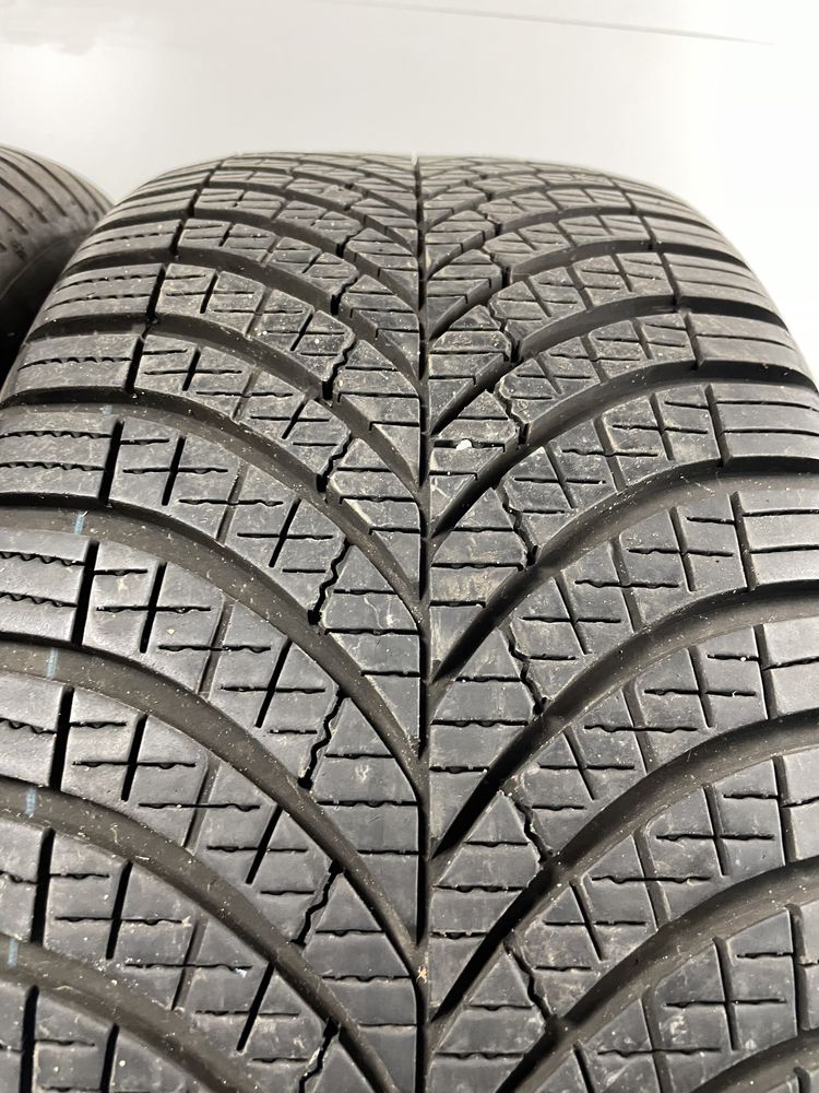 235/55R17 103Y Goodyear Vector4Seasons Gen-3 SUV