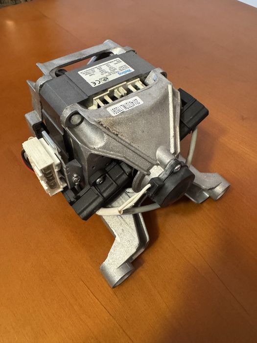 Silnik do pralki automatycznej amica,zanussi