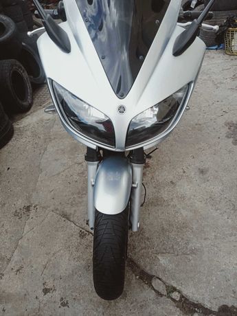 YAMAHA FZS 600 fazer