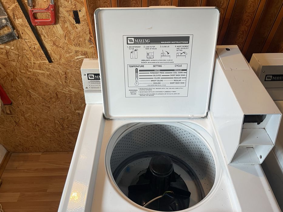 Продам 4 пральні та 3 сушильні машини коменційні