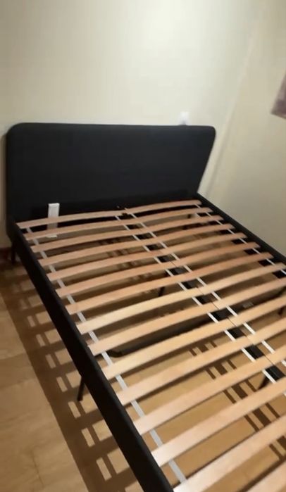 Cama casal + estrado