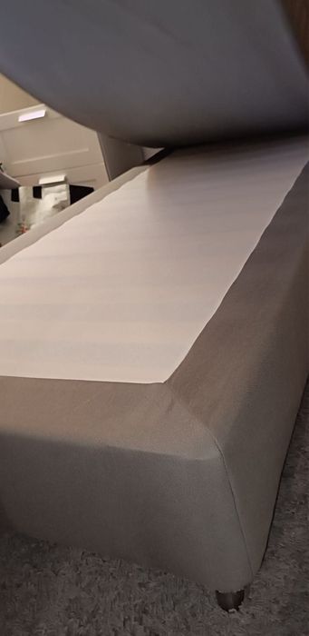 Cama/Sommier IKEA com colchão Hovag IKEA solteiro