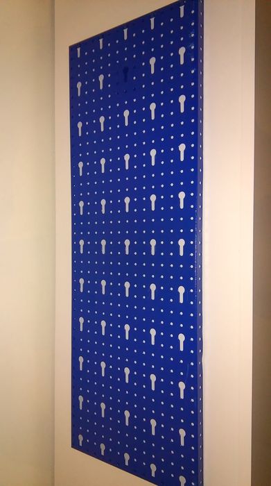 Płyta perforowana niebieska 225x625x15 mm (szerokość x wysokość x głęb