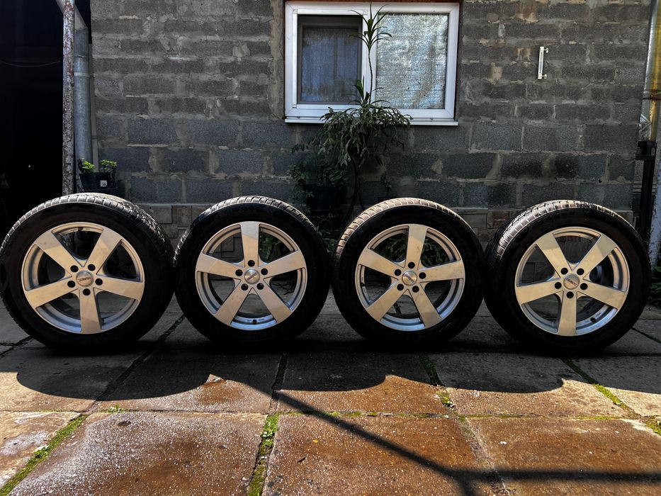 Продам зимню резину 2023рік Westlake(225/55 r17) з дисками: DEZENT r17
