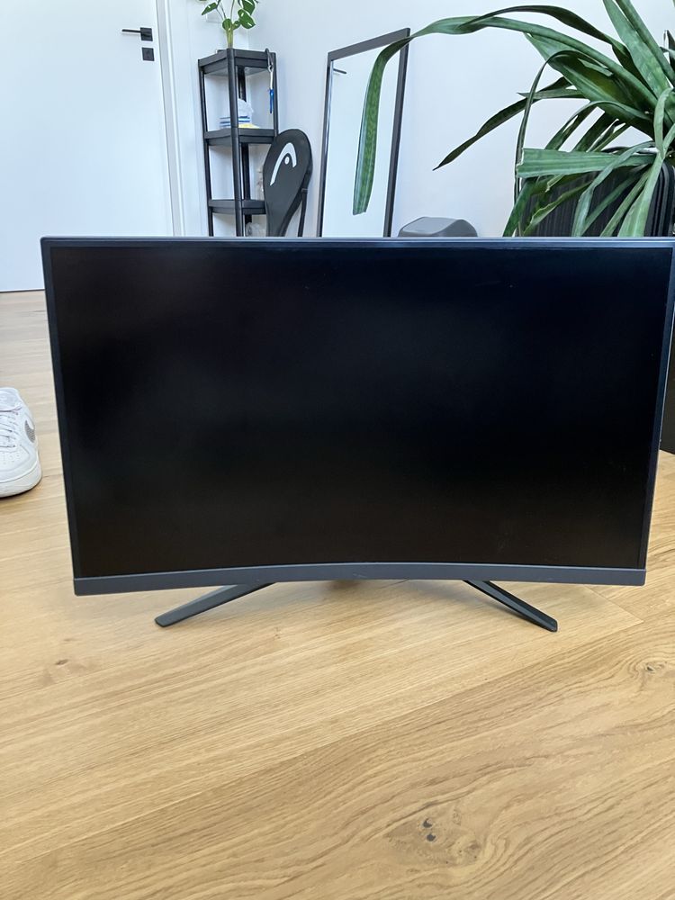 Monitor Asus Rog XG27VQ 144hz