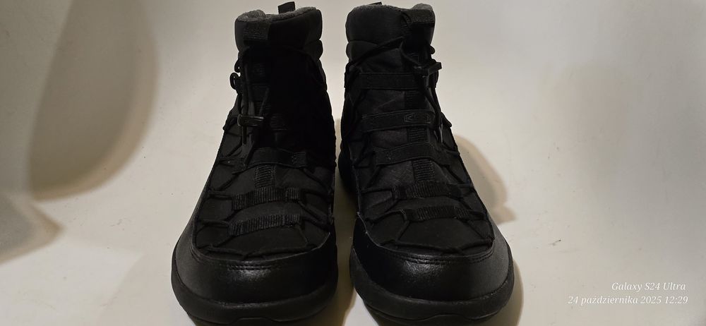 Nowe buty za kostkę KEEN