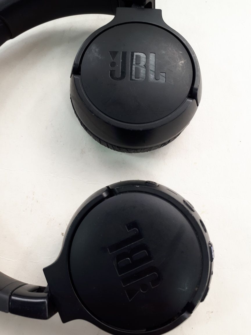 Наушники JBL T660HC       LG