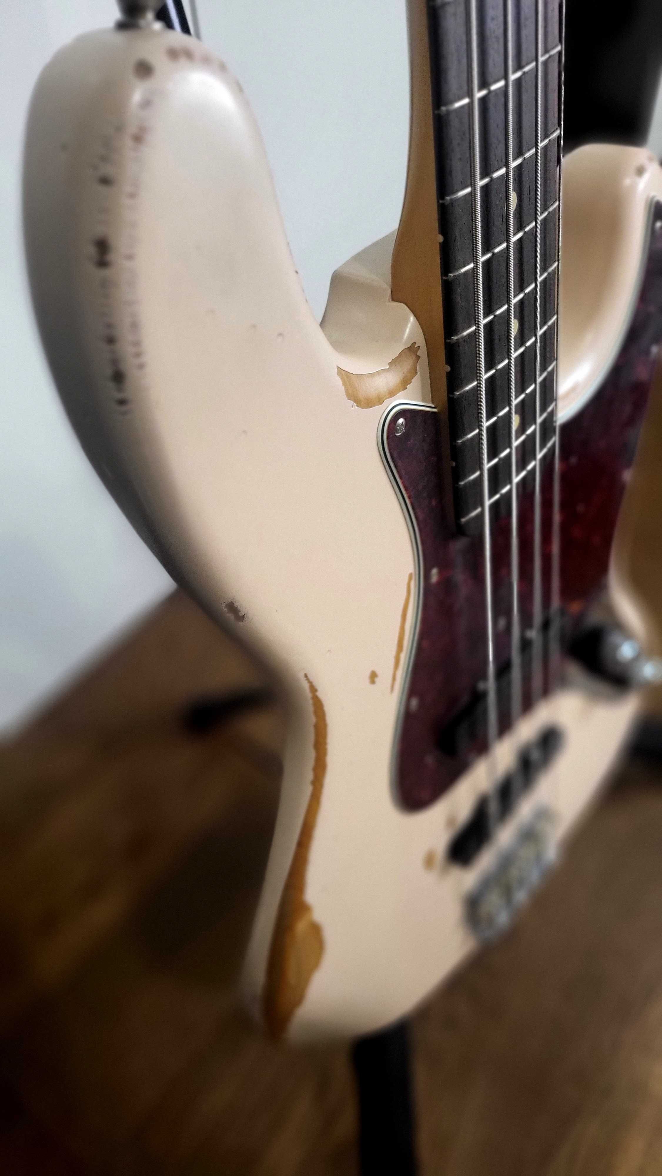 Fender Flea Signature Jazz Bass Roadworn