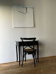 Czarne klasyczne drewniane biurko z szufladą 75x75x44