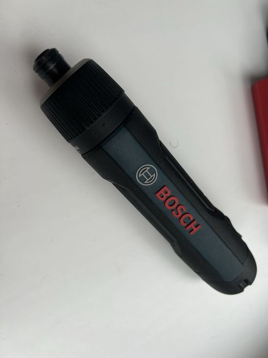 Акумуляторна електровикрутка Bosch