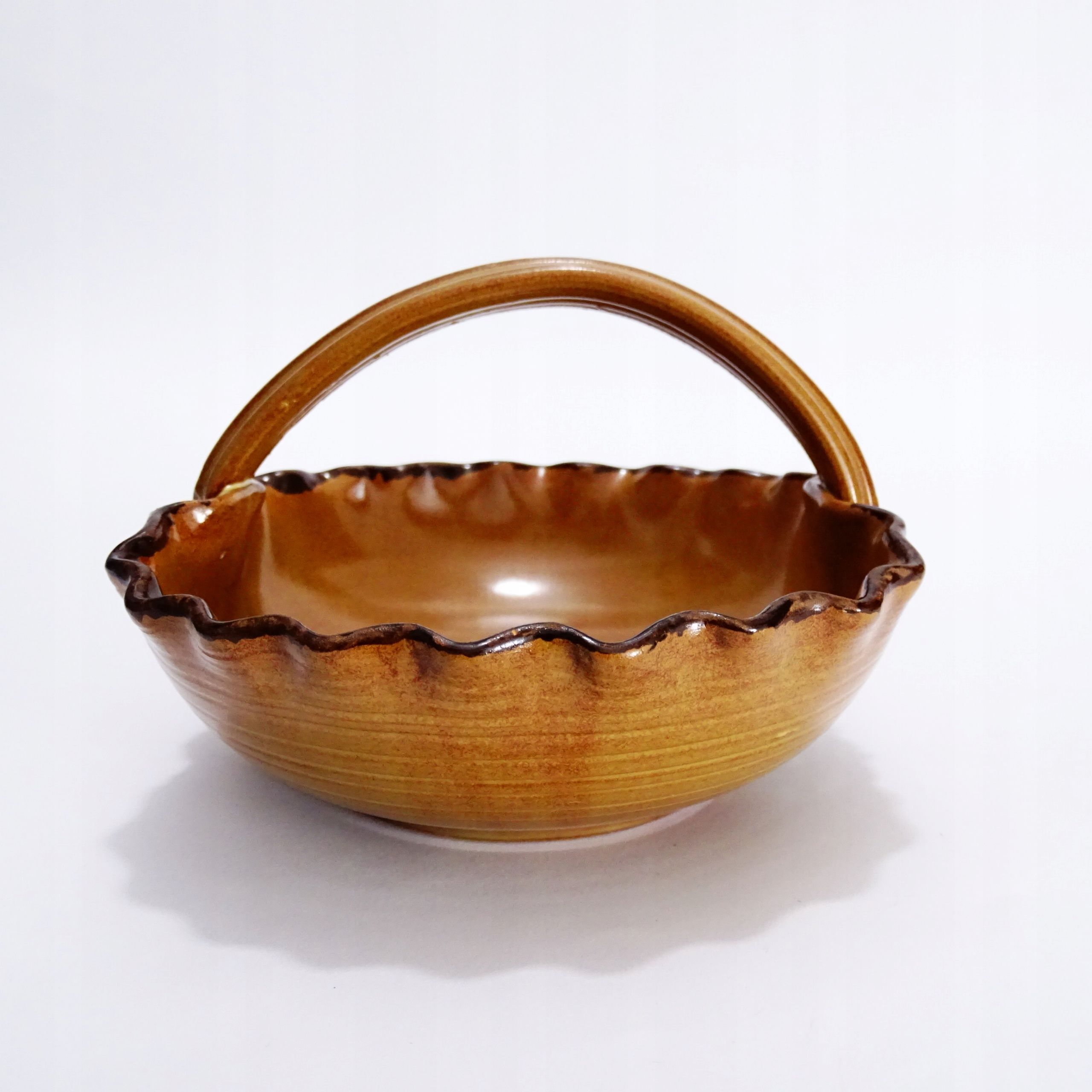 ręcznie wykonana ceramiczna patera koszyk