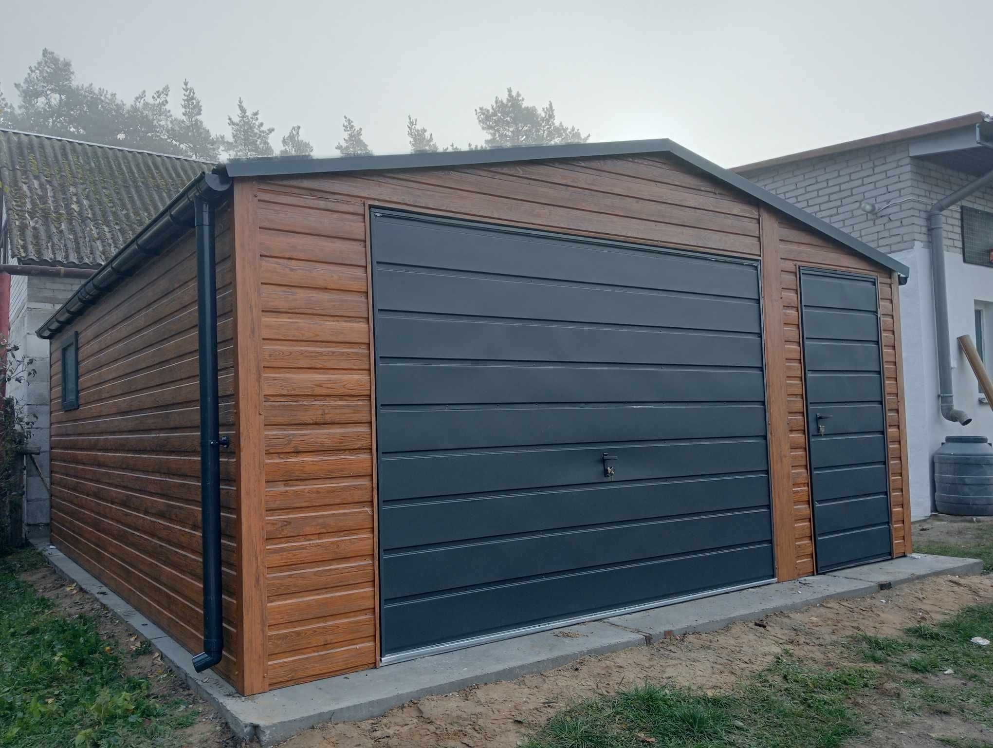 Garaż Blaszany 5x6 Drewnopodobny PREMIUM – Brama Uchylna, Dwuspadowy