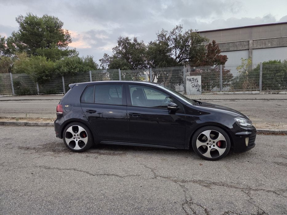Volkswagen Golf VI 2.0 TDI 173cv | GTI/GTD Look