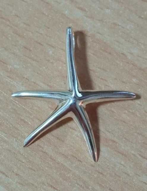 Srebrna zawieszka rozgwiazda Srebro 925 2,35 g Wisiorek gwiazda
