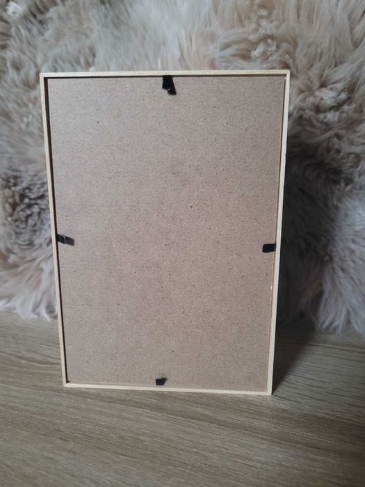 Obrazek w ramce – okno z kwiatami, styl prowansalski