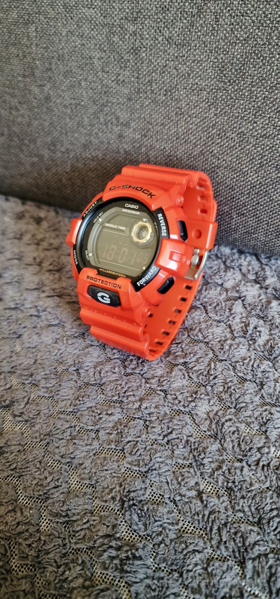 Casio G-Shock G-8900A czerwony