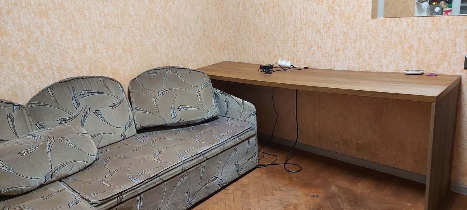 Сдается комната без хозяев м. Левобережная