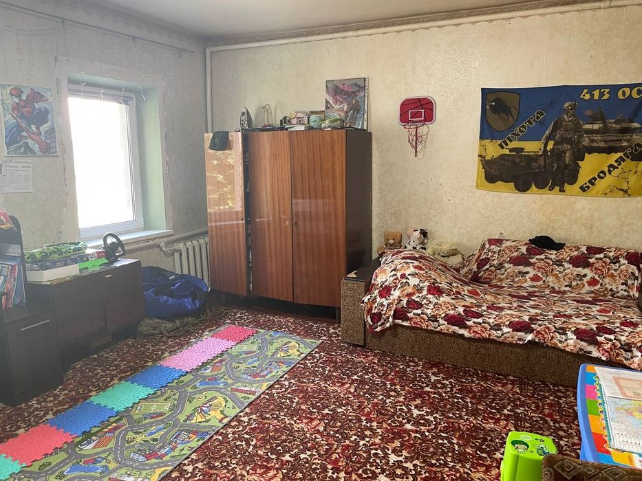Продам гарний будинок в центрі Підгородного