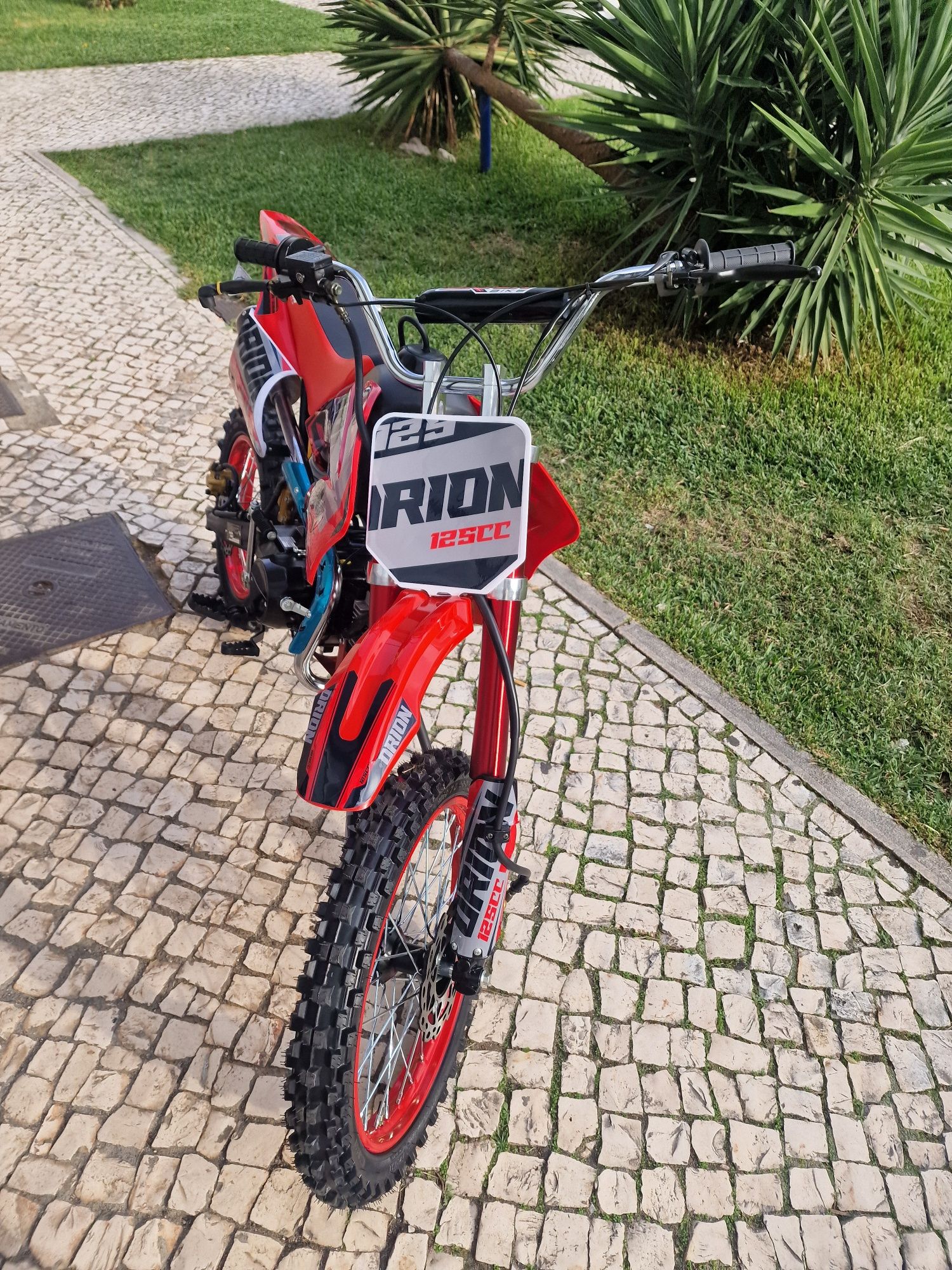 Mota 4 cilindrada 125 vários cores disponíveis novos