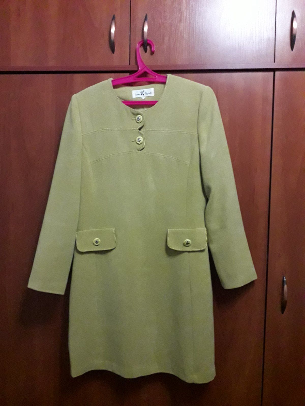 Жіноче плаття зеленого кольору