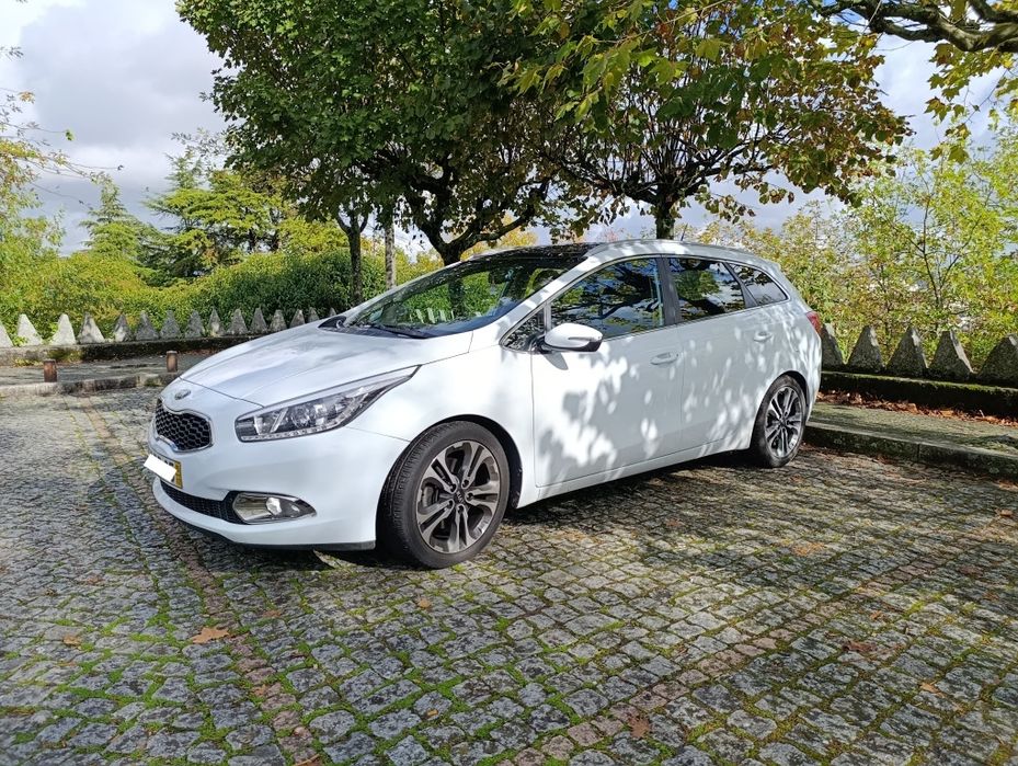 Carrinha Kia ceed SW