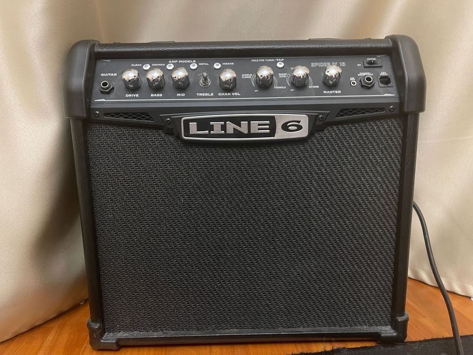 Комбопідсилювач для електрогітари Line 6 Spider IV 15
